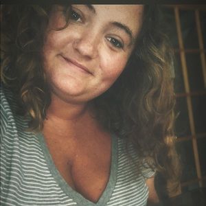 Meet your Posher, Stacy